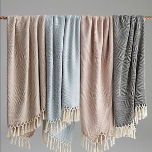 Hudson's Bay 
All Season Eco Throw